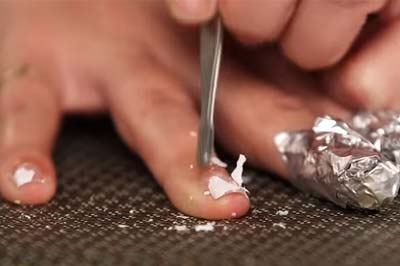 How To Remove Gel Nail Polish At Home Like A Professional In 6 Simple Steps